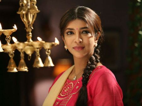 பெண்களுக்கு பாதுகாப்பு இல்லாதபோது காளி, துர்காவை வணங்குவது சரியா?: நடிகை கேள்வி