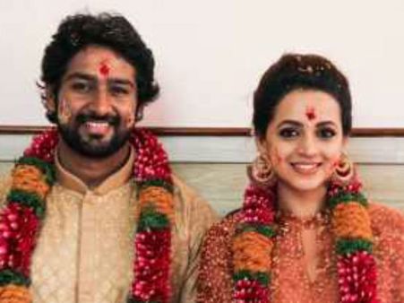 ஆகஸ்டில் திருமணம்... அறிவித்தார் பாவனா!