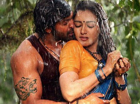 ஆர்யா எப்படி சுசிலீக்ஸில் சிக்காமல் போனார்?#SuchiLeaks