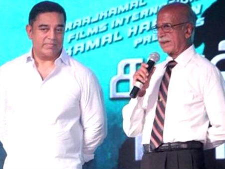 கமல் நாட்டை விட்டு வெளியேறாமல் பார்த்துக் கொண்டவர் சந்திரஹாஸன்