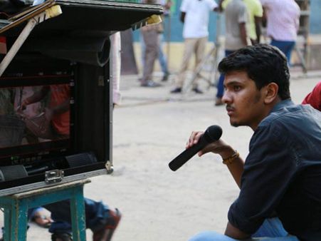 கூகுள் பார்த்துதான் சினிமாவே கற்றுக் கொண்டேன்! - துருவங்கள் பதினாறு இயக்குநர்