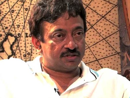 திருமணமான மகளுடன் சேர்ந்து அப்பா ஆபாசப்படம் பார்ப்பது நேர்மையானது: இயக்குனர்