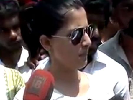 தாலுக்கா தோறும் பெண்கள் நீதிமன்றங்கள் அமைக்க நடிகை வரலட்சுமி வலியுறுத்தல்