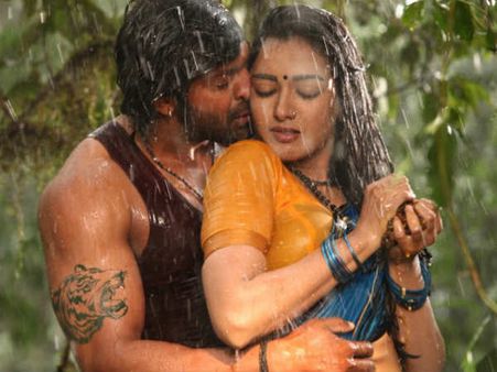 அந்த 50 நாள் வலி, கஷ்டம்: ஆர்யா படம் குறித்து கேத்ரீன் தெரஸா பேட்டி