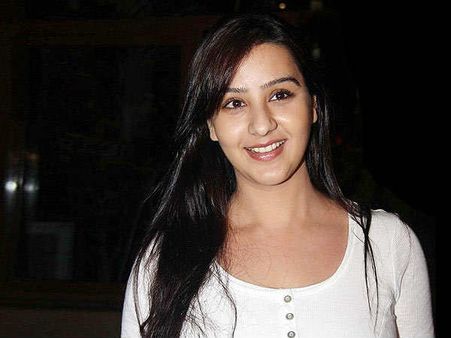 என் இடத்தில் வேறு யாராவது இருந்திருந்தால் தற்கொலை செய்திருப்பார்கள்: நடிகை பேட்டி