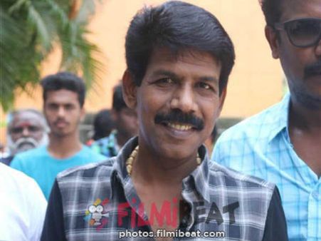 எழுதி வச்சுக்கோங்க, 2 ஆண்டுகளில் மிகப் பெரிய ஸ்டாராவான்: விஜய் தம்பியை பாராட்டிய பாலா