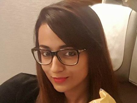 வழக்கமான கோஷ்டியை கழற்றிவிட்டுட்டு வேறு ஒரு ஆளுடன் அமெரிக்கா பறந்த த்ரிஷா