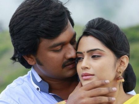 ஆரம்பமே அட்டகாசம் - விமர்சனம்