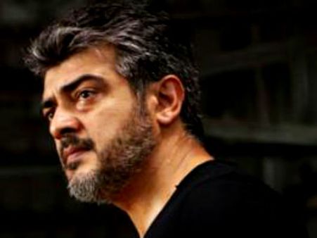 பர்த்டே அதுவுமா அஜீத்தை எருமை என்ற உளறுவாய், சுயதம்பட்ட நடிகர்