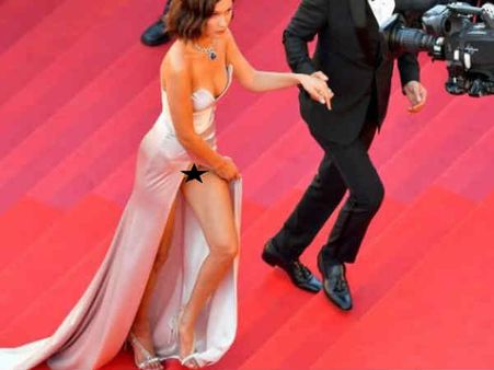 கேன்ஸ் திரைப்பட விழாவில் ஆடை விலகி நின்ற மாடல்: நெளிந்த பிரபலங்கள்