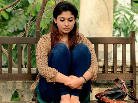 கைக்கு எட்டியது வாய்க்கு எட்டாமல் போச்சே: ஃபீல் பண்ணும் நயன்தாரா, ஸ்ரீதேவி?