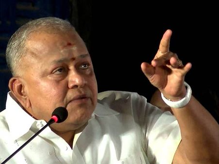 தீபா புருசன், டிரைவரெல்லாம் வரும்போது ரஜினி அரசியலுக்கு வரக்கூடாதா? - ராதாரவி