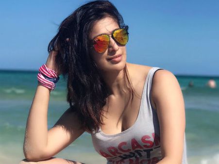 உடலாலும், மனதாலும் ரொம்ப கஷ்டப்பட்டுட்டேன்: ஃபீல் பண்ணும் ராய் லட்சுமி