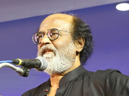 குடிக்காதீங்க... வாழ்க்கையே அழிஞ்சிடும்...! - மக்களுக்கு ரஜினியின் அறிவுரை