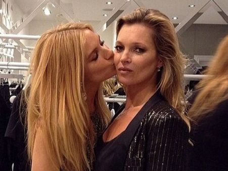 பிரபல ஹாலிவுட் நடிகையின் நிர்வாண புகைப்படங்களை வெளியிட்ட ஹேக்கர்கள்