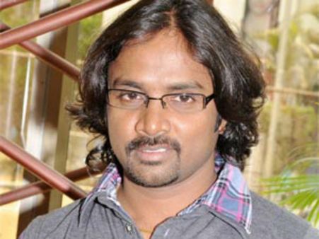 இளையராஜா திமிரோடு இருந்துவிட்டுப் போகட்டுமே, என்ன தப்பு?: சினேகன்