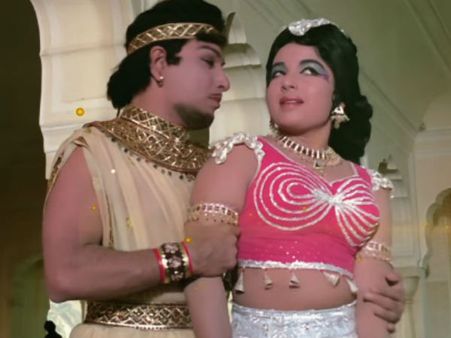 எம்.ஜி.ஆர் - ஜெயலலிதா நடித்த ‘அடிமைப்பெண்’... புதிய வடிவில் ஜூலை 7-ம் தேதி ரிலீஸ்!