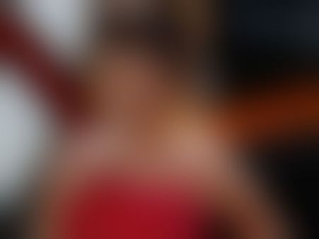 அழகு இருக்கு, மார்க்கெட் இல்லையே: ரொம்பவே இறங்கிவந்த நடிகை