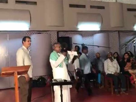 திருப்பதிக்குப் போய் புருவத்தையும் சேர்த்து மொட்டையடிச்ச மாதிரி இருக்கு இசையுலகம்! - இளையராஜா