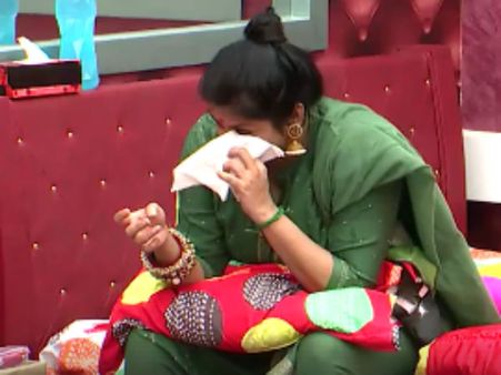 அய்யய்யோ எங்க நமீதா கண்கலங்கிடுச்சே: கொந்தளித்த மச்சான்ஸ்#biggboss