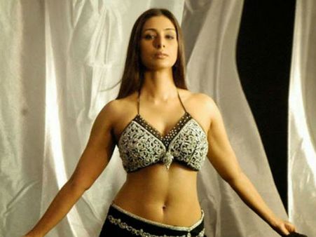 நான் நடிச்ச முதல் படத்தை நானே இதுவரை பார்க்கவில்லை: அஜீத் ஹீரோயின்