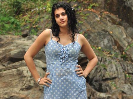 சேதி தெரியுமா?- டாப்ஸிக்கும், தயாரிப்பாளருக்கும் இடையே தொடர்பு: கிளப்பி விடும் நடிகை