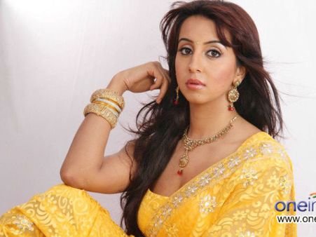 சமூக வலைதளங்களில் வைரலான நடிகை சஞ்சனாவின் நிர்வாண வீடியோ