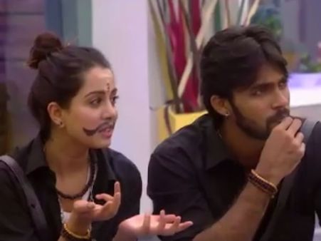 ஆராரை ரைசாவுடன் கோர்த்துவிட்ட பிக்பாஸ்: நீங்க பிக் பாஸா இல்ல...