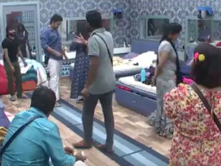 ஒரு சேஞ்சுக்கு ஆண்களை மோதவிட்டு டிஆர்பி ஏத்தும் பிக் பாஸ்