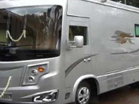 'நடிகைக்கு ஒரு நாளைக்கு 85000 + 2.5 கோடி + ட்ரைவர், ஏசி கேரவன்... ஆனா?' - இந்த ட்வீட் போட்டது யாரு?