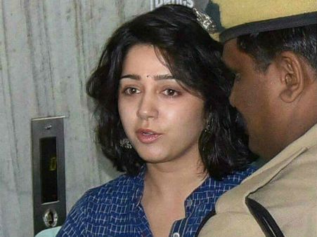 போதைப் பொருள் வழக்கு: சிறப்பு விசாரணை குழு முன்பு நடிகை சார்மி ஆஜர்