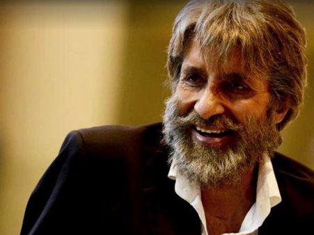 'சய்ரத்' இயக்குநரின் அடுத்த படத்தில் அமிதாப் பச்சன்!