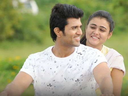 பாகுபலி டைரக்டர் பாராட்டும் காதல் கதை எது தெரியுமா?