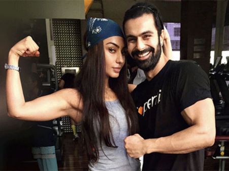 நிஜ வாழ்க்கையில் இணையும் 'பிக் பாஸ்' காதலர்கள்!