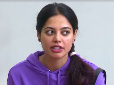 ஓவியாவை ஒரு கேள்வி கேட்டாலும் நல்லா கேட்ட பிந்து மாதவி