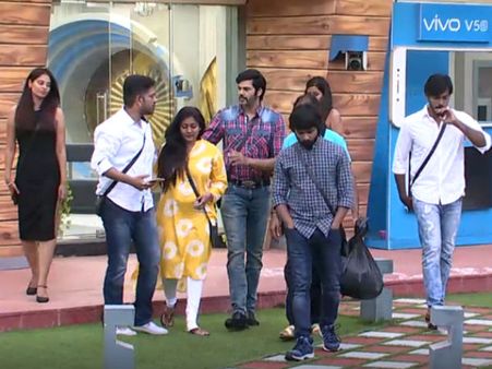 பிக் பாஸ் வீட்டில் நடந்த உலக அதிசயத்தை பார்த்தீங்களா?