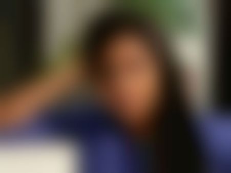 நீ அரைச்ச மாவு புளிச்சு, ஊசிப் போச்சும்மா: நடிகையை கலாய்க்கும் ரசிகர்கள்