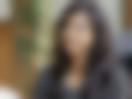 டார்ச்சர் செய்யும் காதலர்: சிரித்து சமாளிக்கும் நடிகை