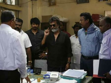 காலா வழக்கை தள்ளுபடி செய்யுங்க! - ரஜினி தரப்பில் புதிய மனு