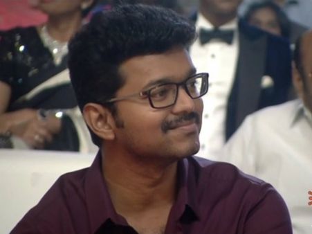 விஜய்யின் அரசியல் பிரவேசத்துக்கு தூபம் போட்ட பிரபலங்கள் - ரசிகர்கள் ஆரவாரம்