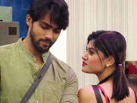 பிக் பாஸுக்கு திரும்பி வருவேனா, ஆரவை இன்னும் காதலிக்கிறேனா?: ஓவியா விளக்கம்