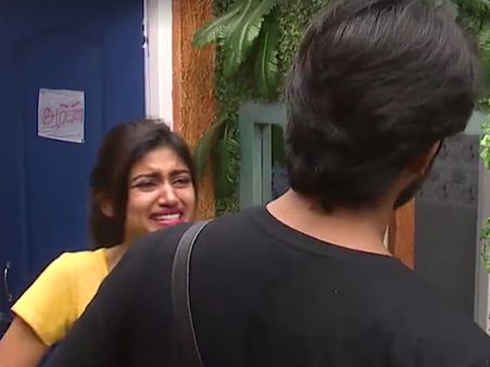 'ஓவியா.. சீக்கிரம் வெளிய வந்துடும்மா... இல்லன்னா நிஜமா பைத்தியமாகிடுவ!'