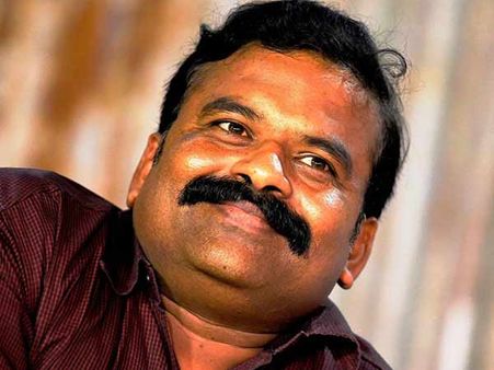 இரட்டை வேடங்களின் நாயகர்கள்!