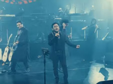 இசைப் பிரியர்களின் இதயம் தொடும் 'ஒன் ஹார்ட்' - ரஹ்மான் ஸ்பெஷல் எப்படி?