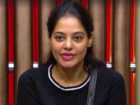 கொடுத்த காசுக்கு இன்னைக்கு தான் கூவுது பிந்து மாதவி: பாவம் ஓவியா மாதிரி ஆயிரும் போல