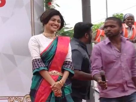 ஆரவை இன்னும் காதலிக்கிறேனா?: உண்மையை சொன்ன ஓவியா