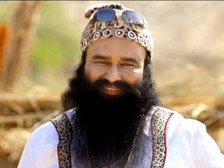 ராம் ரஹீம் சிங் செக்ஸுக்கு அடிமை, 'அது' இல்லாமல் சிறையில் அல்லாடுகிறாராம்