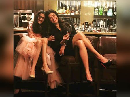 மகளுக்கும் 18, அம்மாவுக்கும் 18: இது நடிகையின் கணக்கு