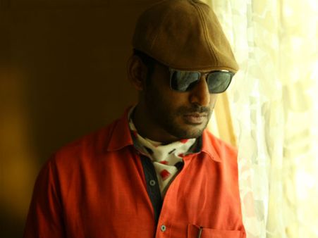 கோடிகளை அடுத்த வருடம் கூட சம்பாதித்து கொள்வேன்... ஆனால் இப்போதைய ஒரே குறிக்கோள்...? - விஷால்