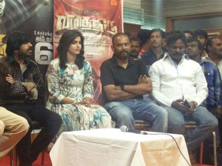 அதெப்படி என்பேரை சொல்லாம விட்டே.... தன்ஷிகாவை அழ வைத்த டிஆர்!